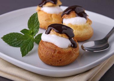 profiterol