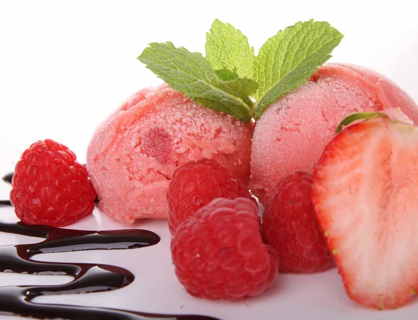 Strawberry icecream — Stock Photo, Image