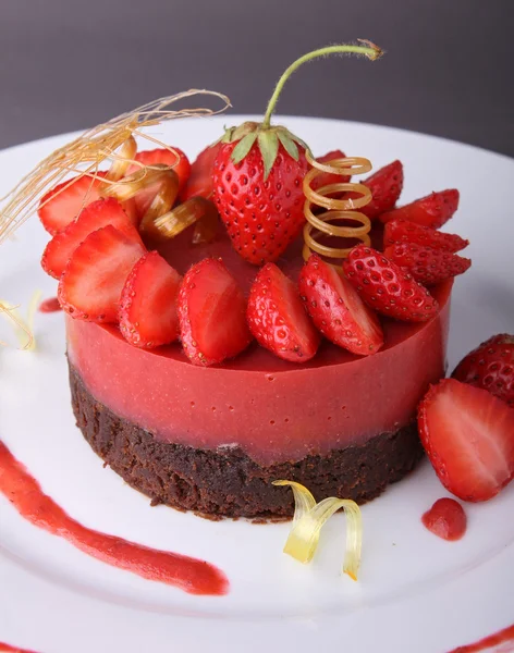 Chocolate e pastelaria de morango — Fotografia de Stock
