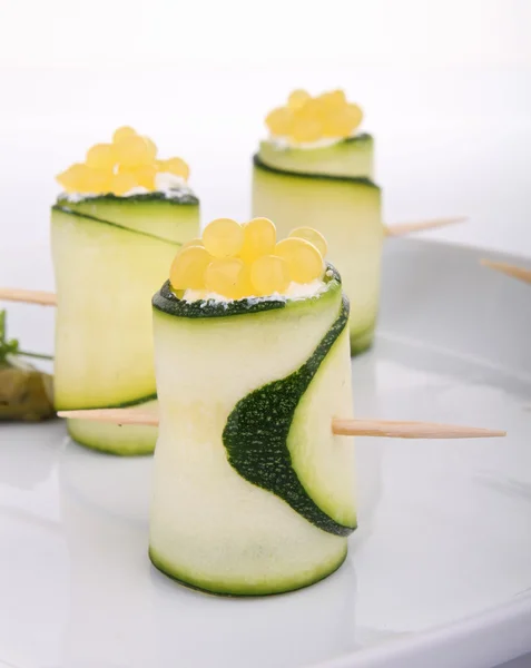 Roll zucchini with caviar — Stock Photo, Image