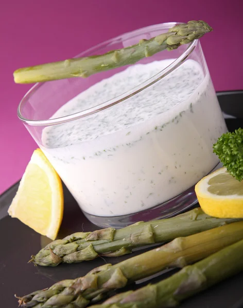 Asparagus and cream — Stock Photo, Image