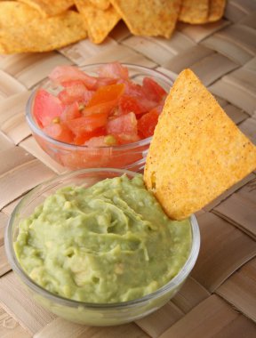 guacamole ve tortilla