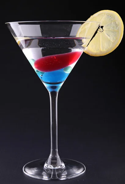 Lasi cocktailia — kuvapankkivalokuva