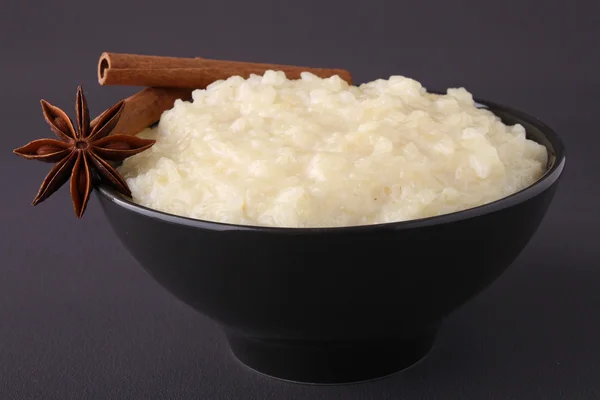 Bowl of rice pudding — Stock Photo, Image