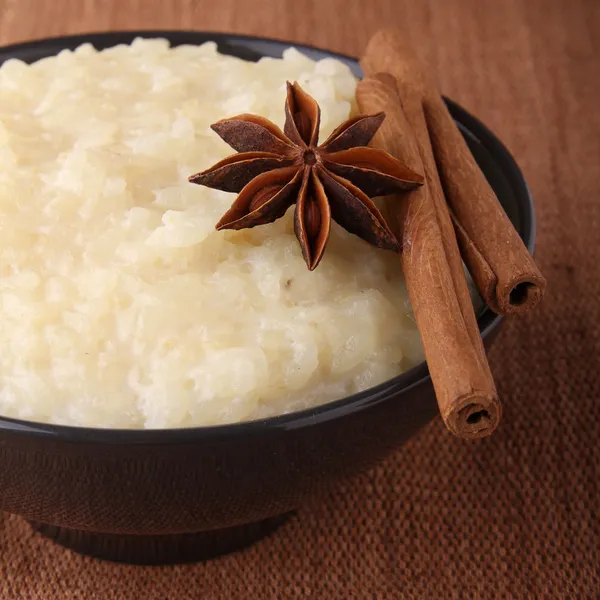 Bowl of rice pudding — Stock Photo, Image
