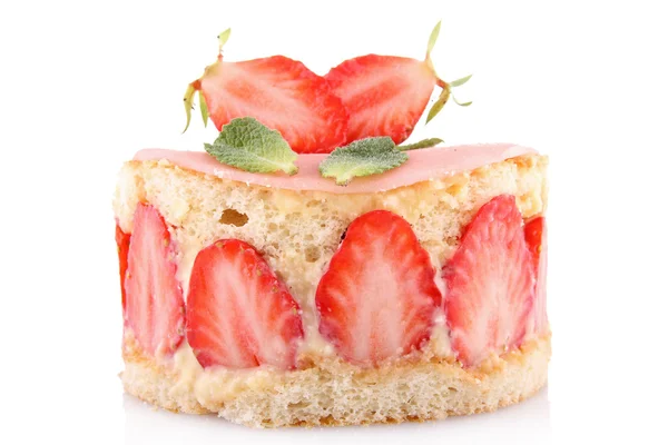 孤立的草莓蛋糕 — 图库照片