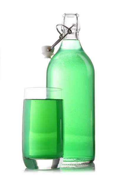 Yalıtılmış cam ve şişe şurubu — Stok fotoğraf