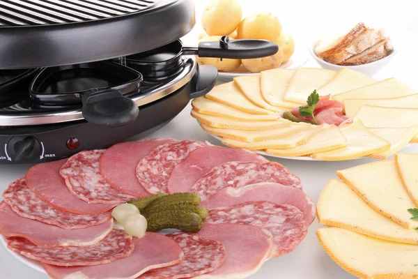 Ontbijtbuffet van voedsel, raclette — Stockfoto
