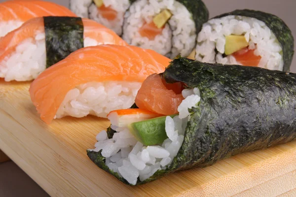 Sushi proaspăt — Fotografie, imagine de stoc