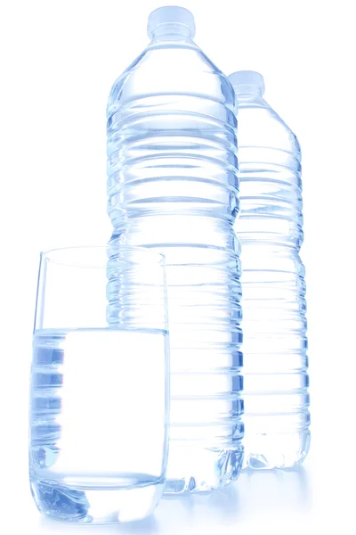 Vattenflaska och glas — Stockfoto