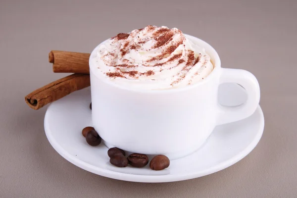 Fincan kahve ve krem — Stok fotoğraf