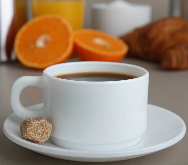 Кофе и апельсин — стоковое фото