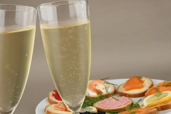 Champagne et canapés — Photo