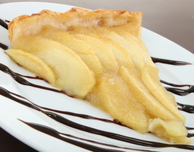 gurme dilim elmalı tart