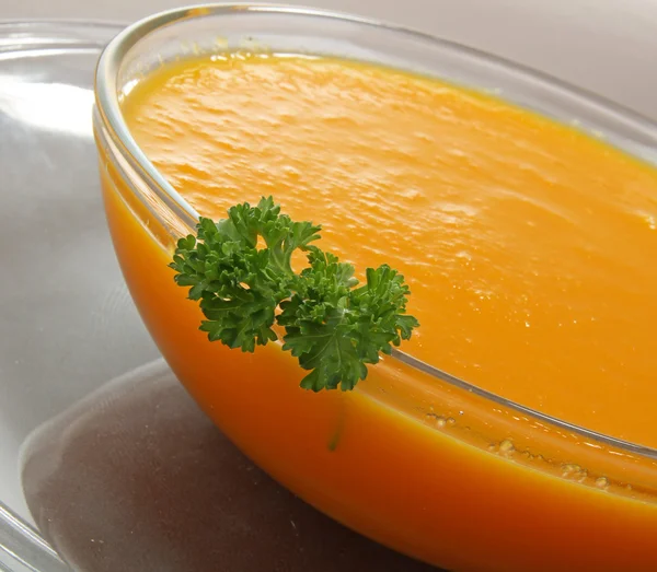 Морковный суп и петрушка — стоковое фото