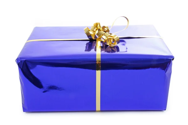 Caixa de presente azul isolado — Fotografia de Stock
