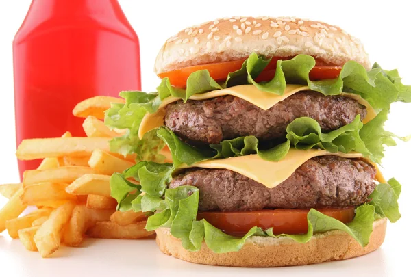 Cheeseburger en friet — Stockfoto