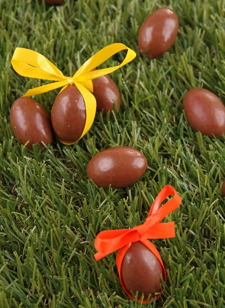 Huevo de chocolate de Pascua —  Fotos de Stock