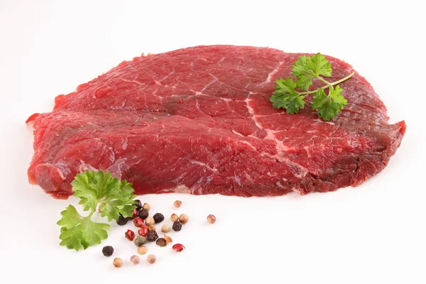 격리 된 원시 고기 쇠고기 — 스톡 사진