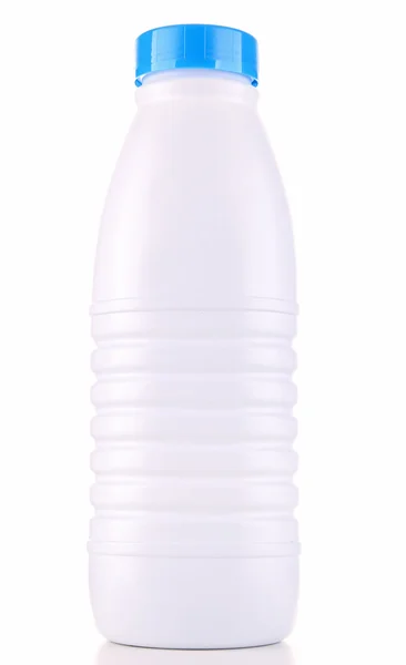 Yalıtılmış bir şişe süt — Stok fotoğraf
