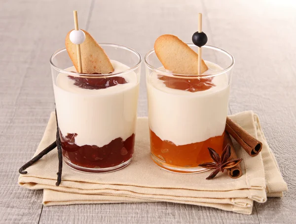 stock image Verrine of fresh dessert