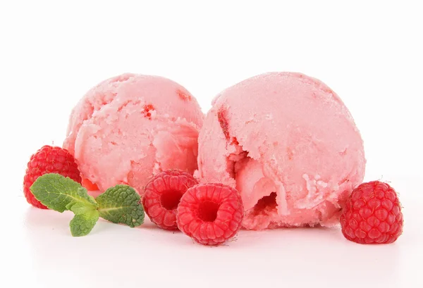 Ізольоване малинове морозиво — стокове фото