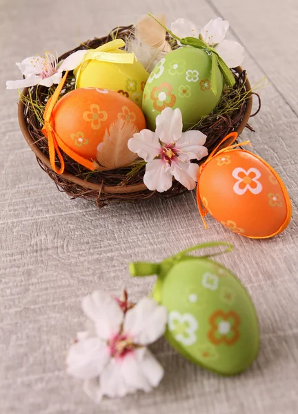 Nido di Pasqua e uova — Foto Stock