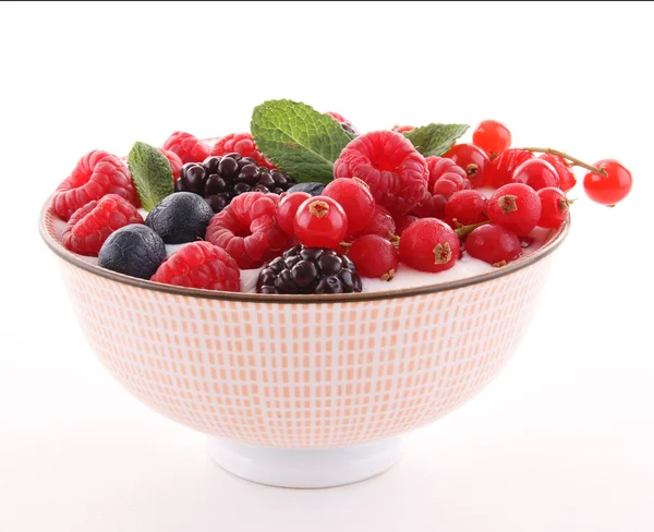 Bowl of berry and yogurt — Stock Photo, Image
