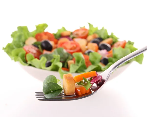 Gemengde salade op wit — Stockfoto