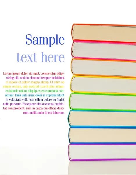Pilhas de livros coloridos - conceito de biblioteca — Fotografia de Stock
