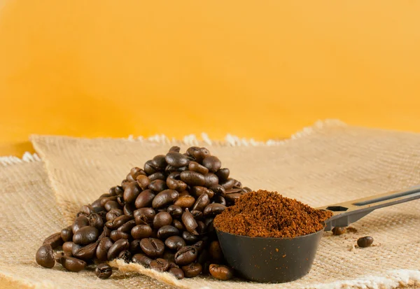 Paahdettujen kahvipapujen rasva — kuvapankkivalokuva