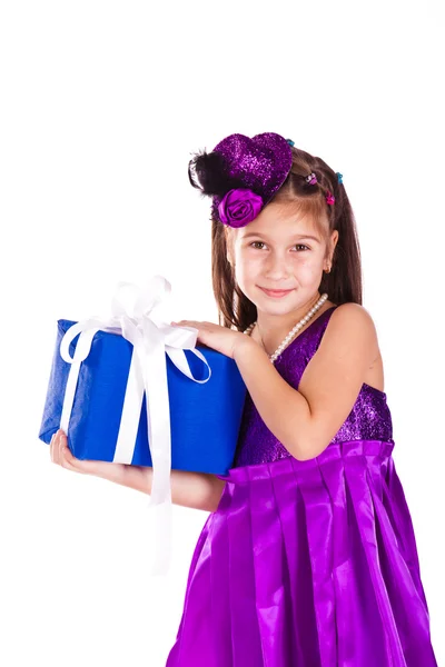 Красива дівчинка з подарунками — стокове фото