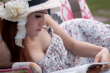 Asyalı güzel kadın rahatlatıcı