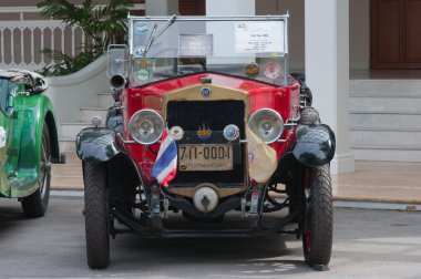 Hua Hin Vintage Car Parade 2011 clipart