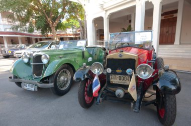 Hua Hin Vintage Car Parade 2011 clipart