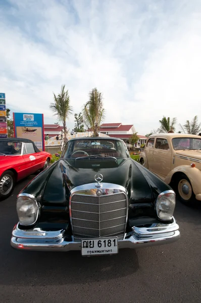 Rocznika samochodu na wyświetlaczu, Tajlandia — Zdjęcie stockowe