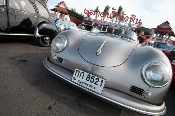 Vintage auto tentoongesteld, thailand — Stockfoto