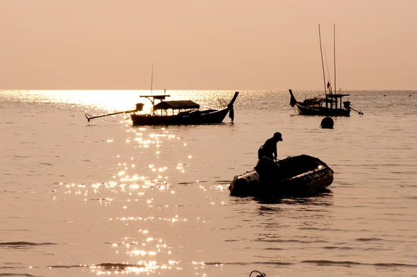 Salida del sol en la isla de Surin, al sur de Tailandia —  Fotos de Stock