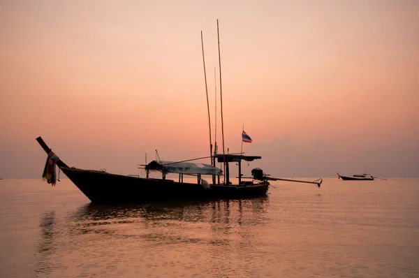 Soluppgång på surin island, södra Thailand — Stockfoto