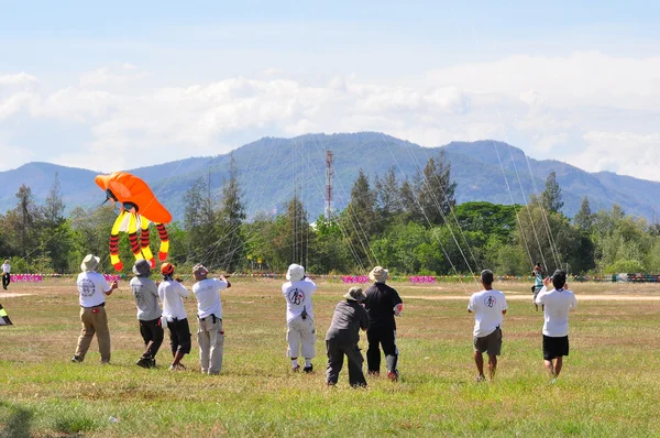 Международный фестиваль воздушных змеев в Таиланде 2012 — стоковое фото