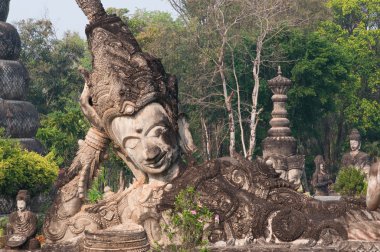 Sala kaew ku, Tayland