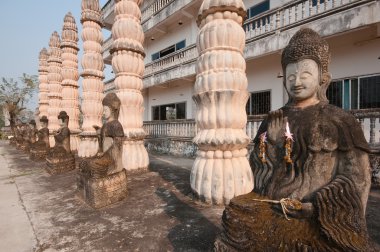 Sala kaew ku, Tayland