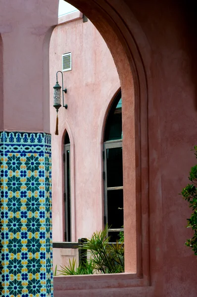 Edificio en estilo marroquí — Foto de Stock