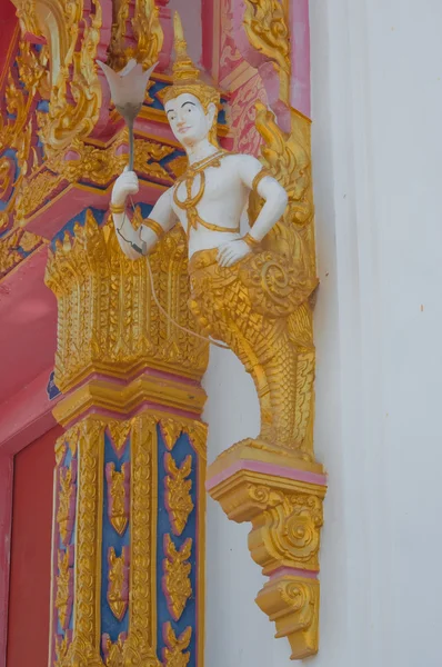 Krásná thajské buddhistické církve ve wat thai — Stock fotografie