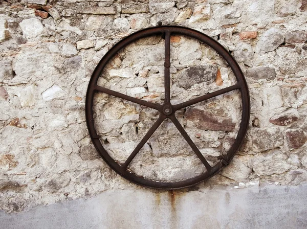 Old iron wheel — Stock Photo, Image