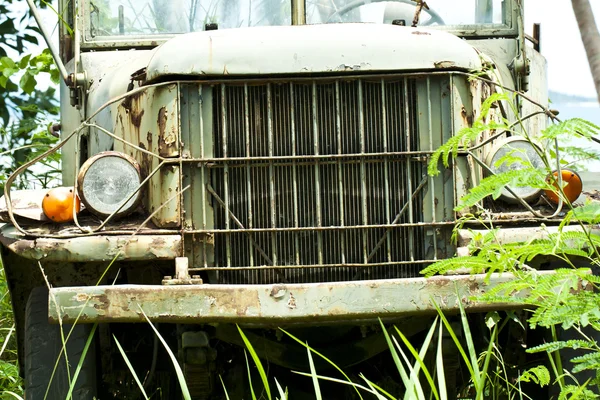 Старая машина. — стоковое фото