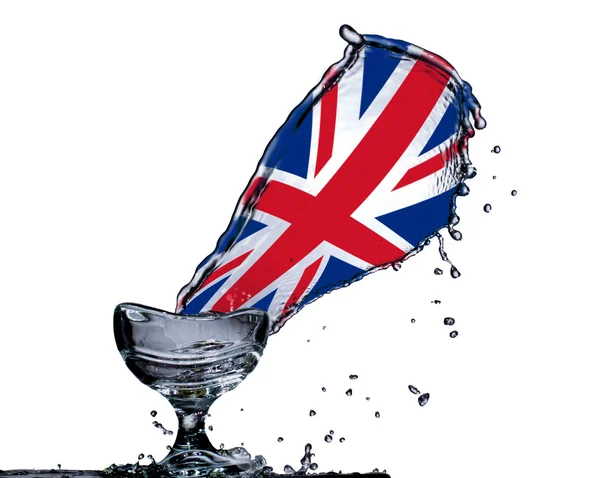 Кративная концепция флага Великобритании, смешанного на водяном брызге — стоковое фото