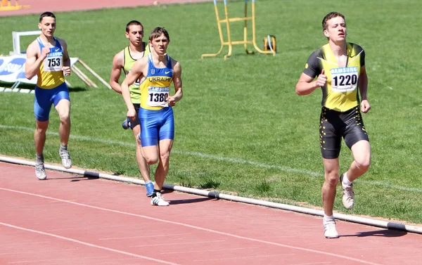 Boys on the 1000 meters race — Stock Photo, Image