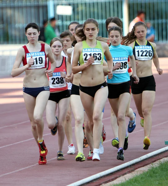 W wyścigu 3000 m — Zdjęcie stockowe