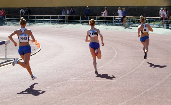En la carrera de 800 metros —  Fotos de Stock